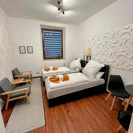 Sahara Hosting 1 & 3 Nürnberg