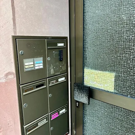 Sahara Hosting 1&3 Altstadt Self Checkin * Нюрнберг